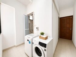 Simsville (D14), Condominium #599693821
